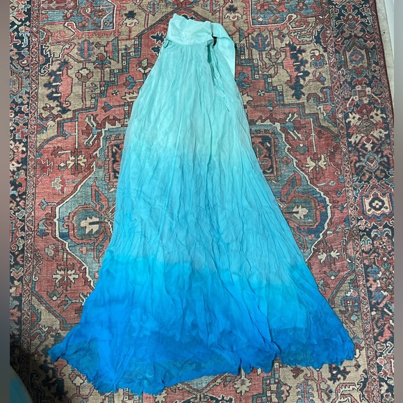 NWT Azeeza Atwood Midi Dress in Sky & Ocean size medium - Picture 7 of 7